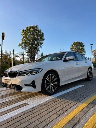 BMW 320i 2.0 16V TURBO GASOLINA SPORT AUTOMÁTICO